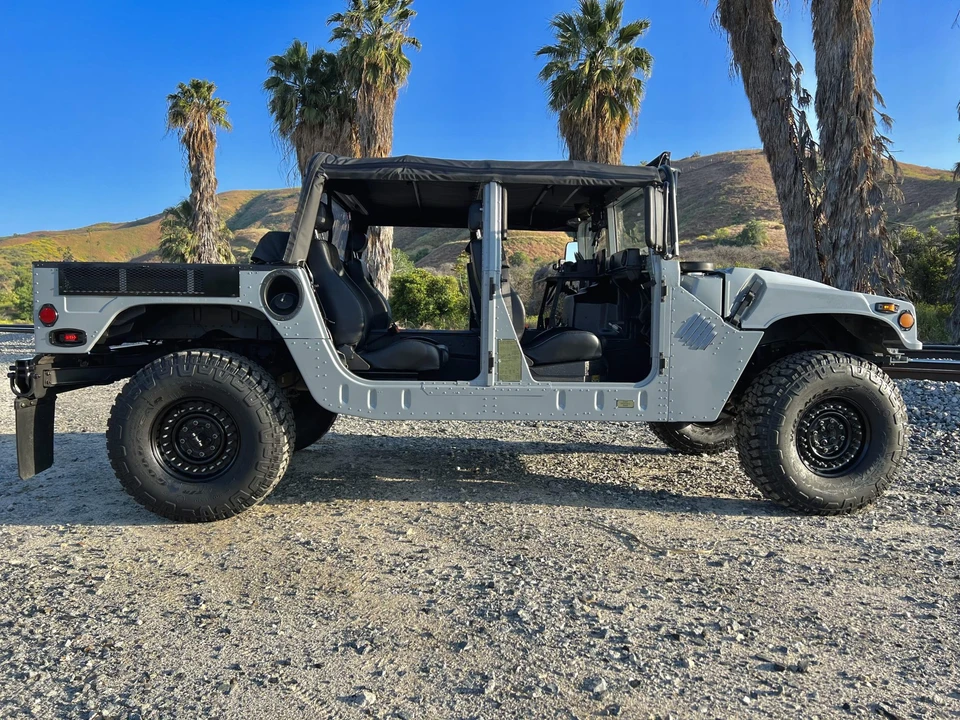 2006 Hummer HMMWV - Image 12 of 31