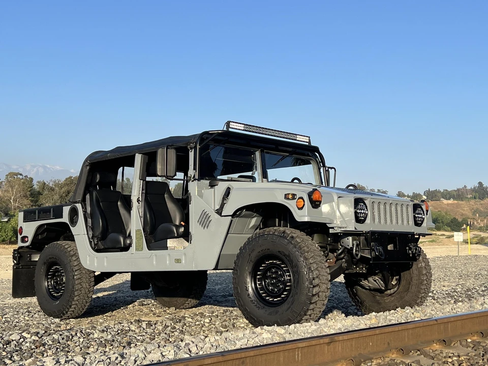 2006 Hummer HMMWV - Image 10 of 31