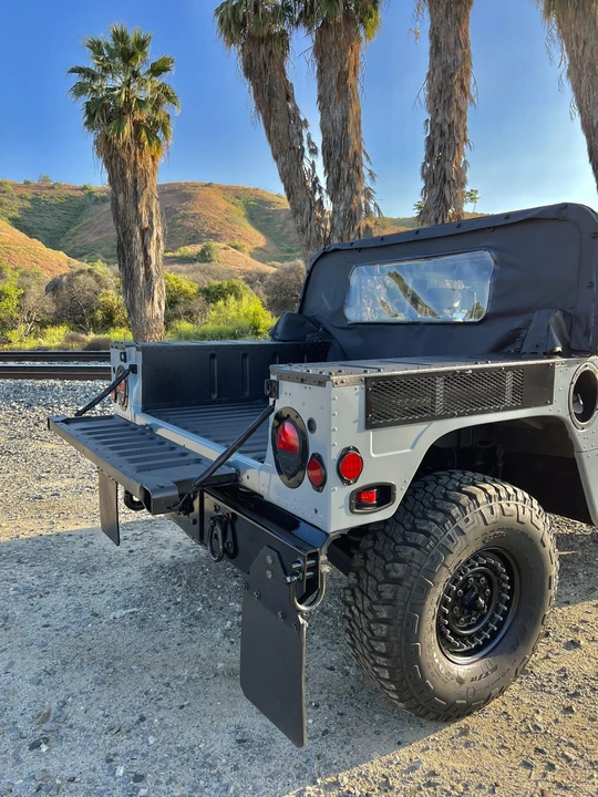 2006 Hummer HMMWV - Image 26 of 31