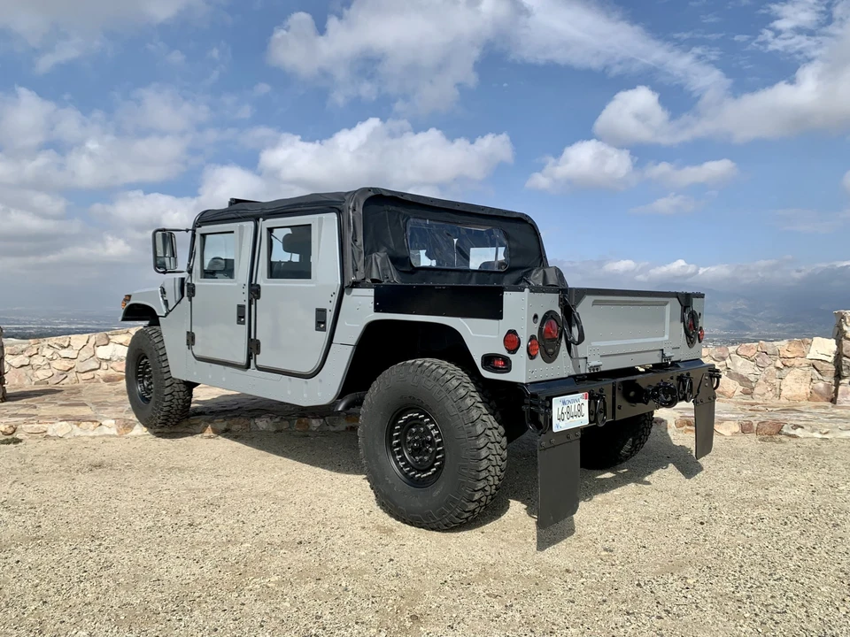 2006 Hummer HMMWV - Image 17 of 31