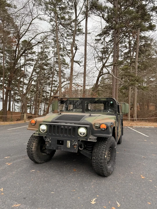 2006 Hummer HMMWV - Image 2 of 31