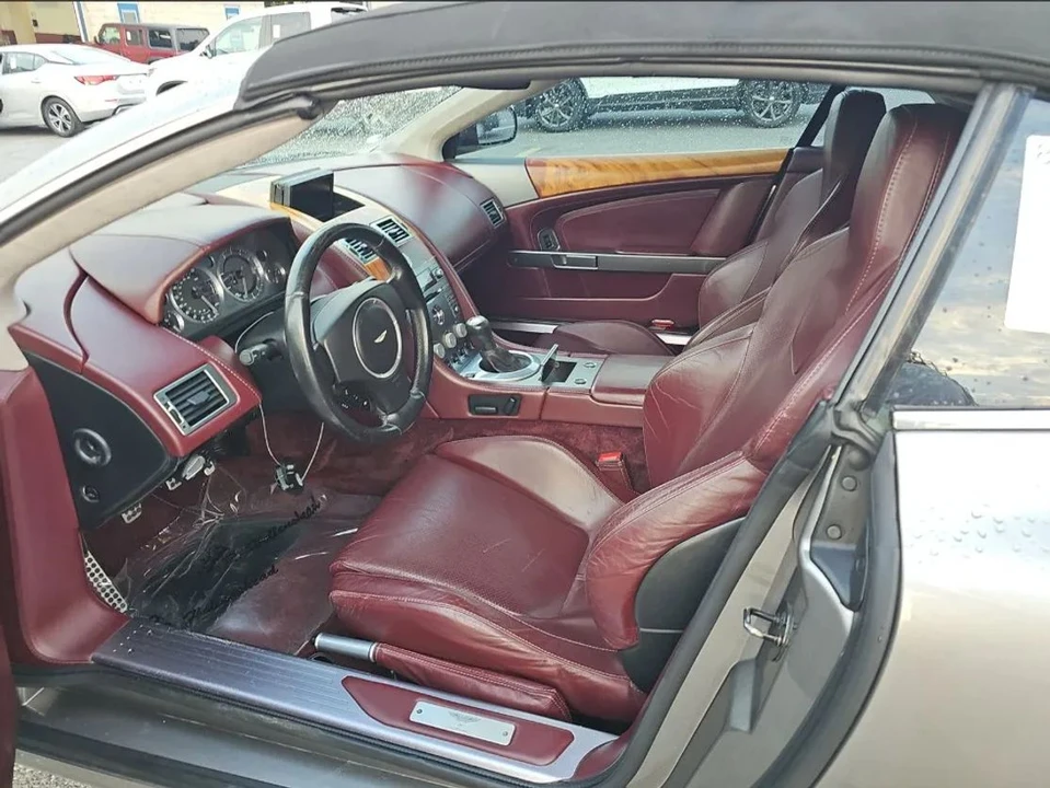 2006 Aston Martin DB9 - Image 2 of 2
