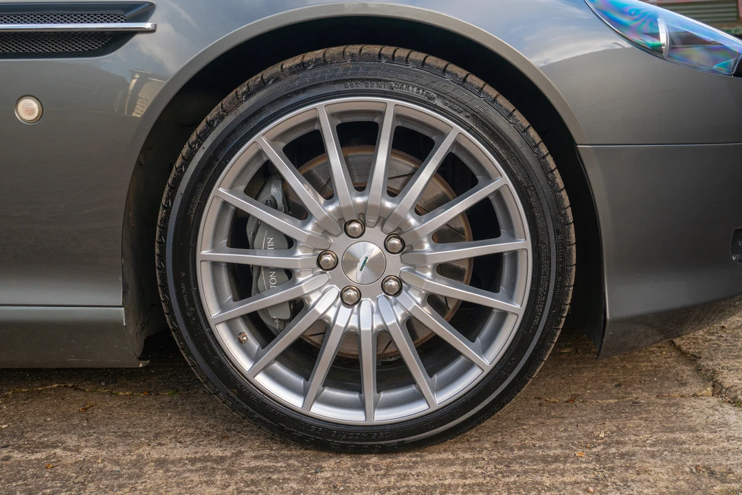 2006 Aston Martin DB9 - Image 29 of 31
