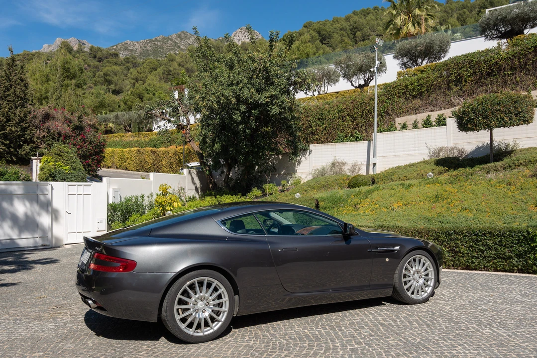 2006 Aston Martin DB9 - Image 11 of 31