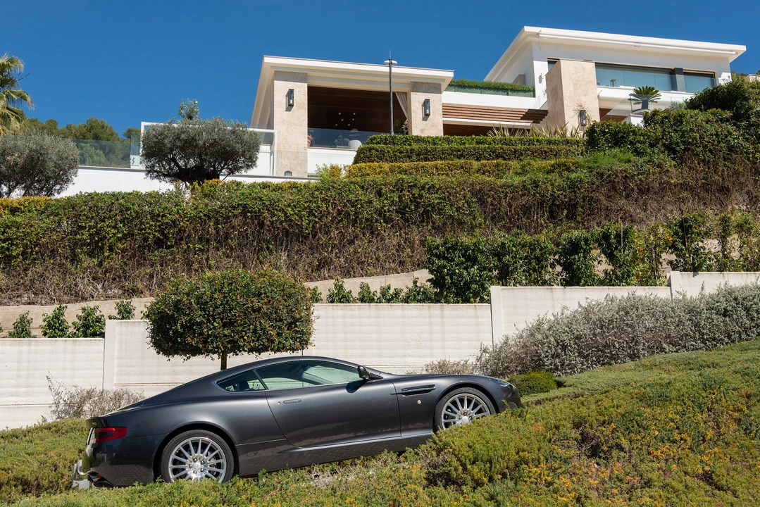 2006 Aston Martin DB9 - Image 28 of 31