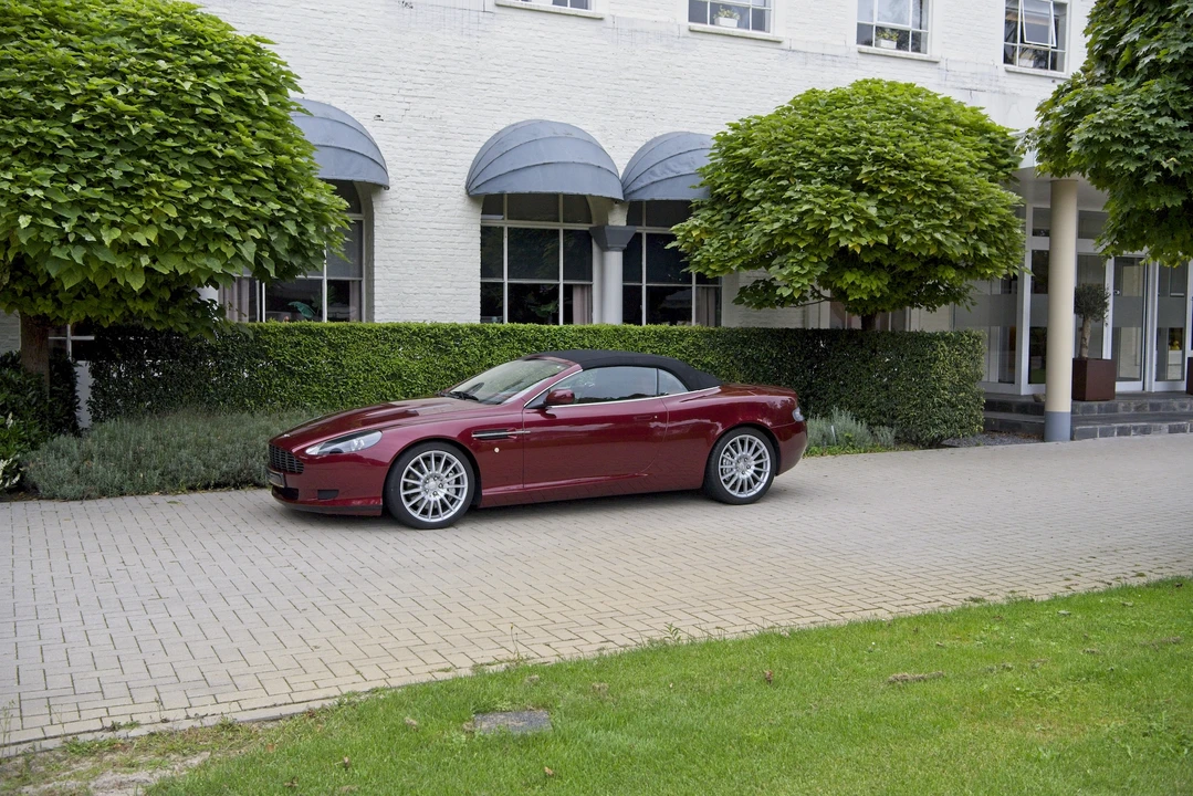 2006 Aston Martin DB9 - Image 17 of 31