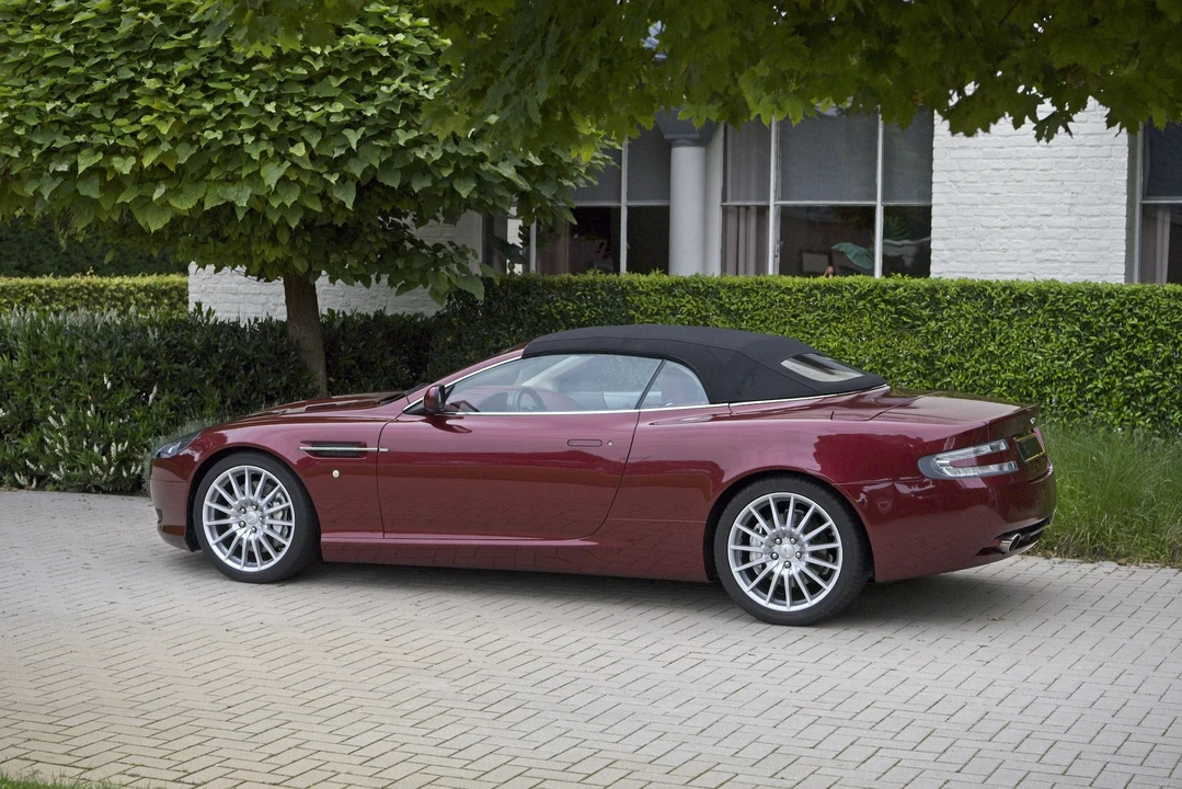 2006 Aston Martin DB9 - Image 18 of 31