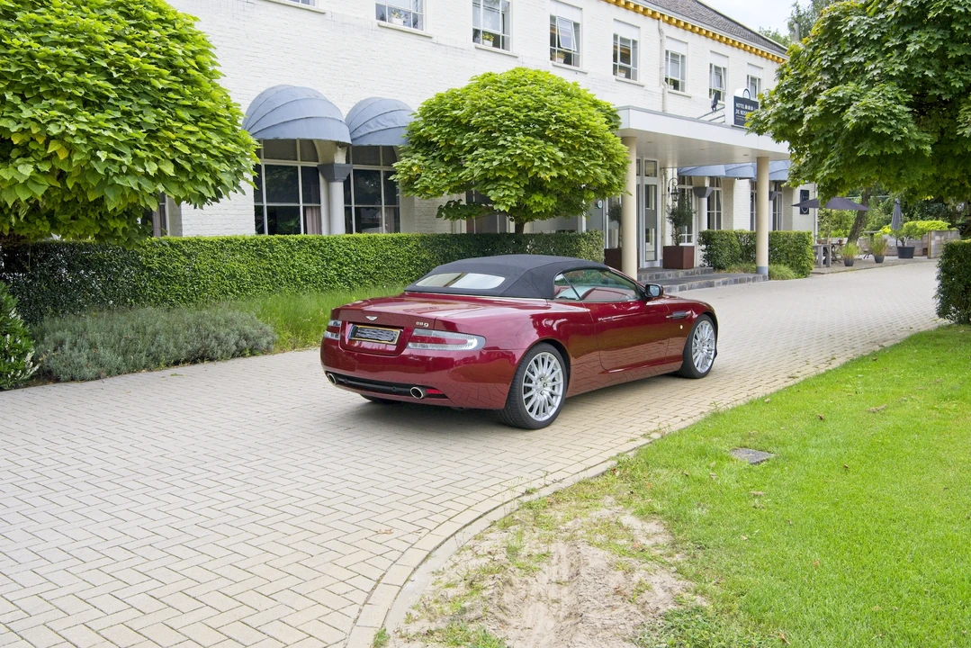 2006 Aston Martin DB9 - Image 8 of 31