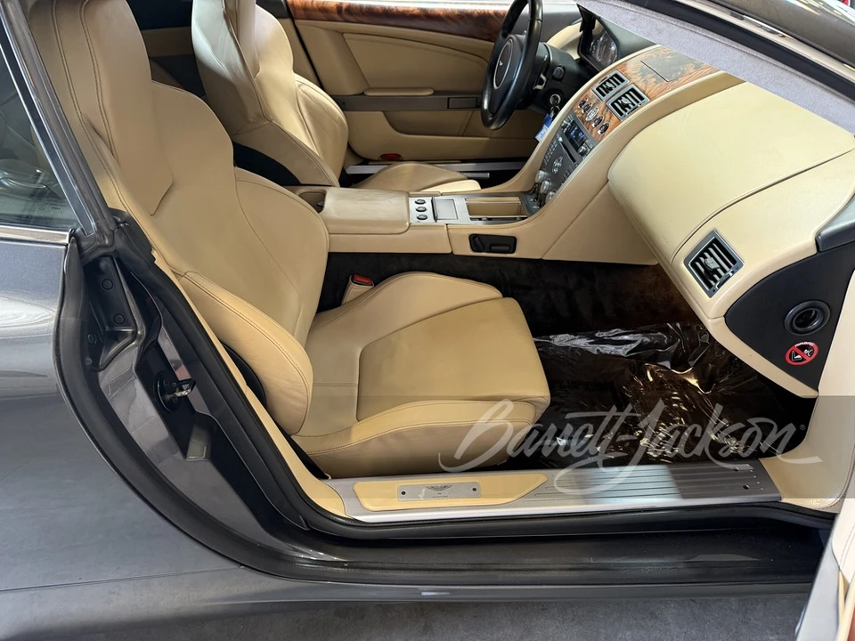 2006 Aston Martin DB9 - Image 13 of 18