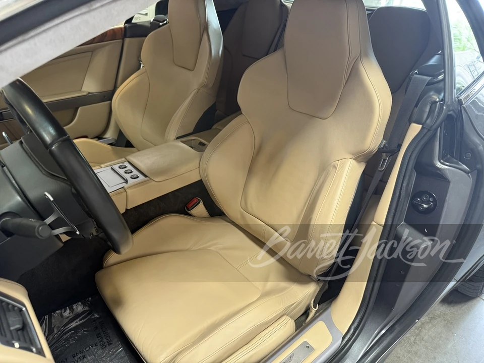 2006 Aston Martin DB9 - Image 17 of 18