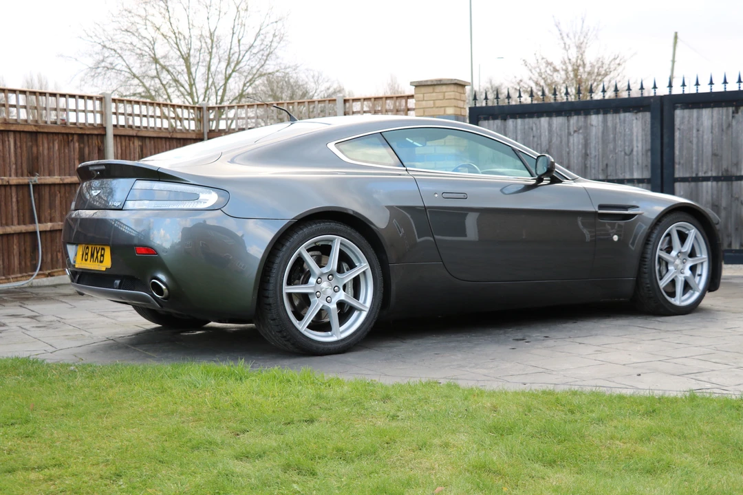 2006 Aston Martin V8 Vantage (2006-2017) - Image 12 of 31