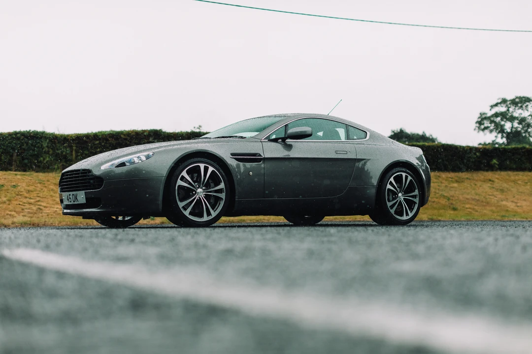 2006 Aston Martin V8 Vantage (2006-2017) - Image 10 of 31