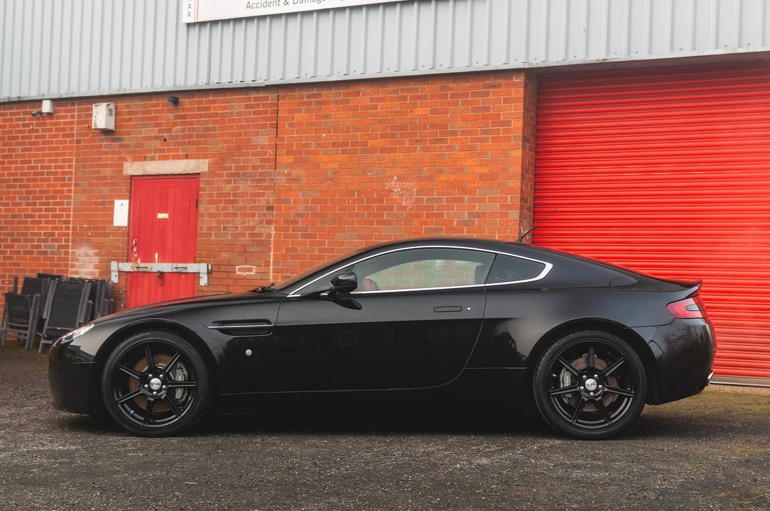 2006 Aston Martin V8 Vantage (2006-2017) - Image 5 of 31