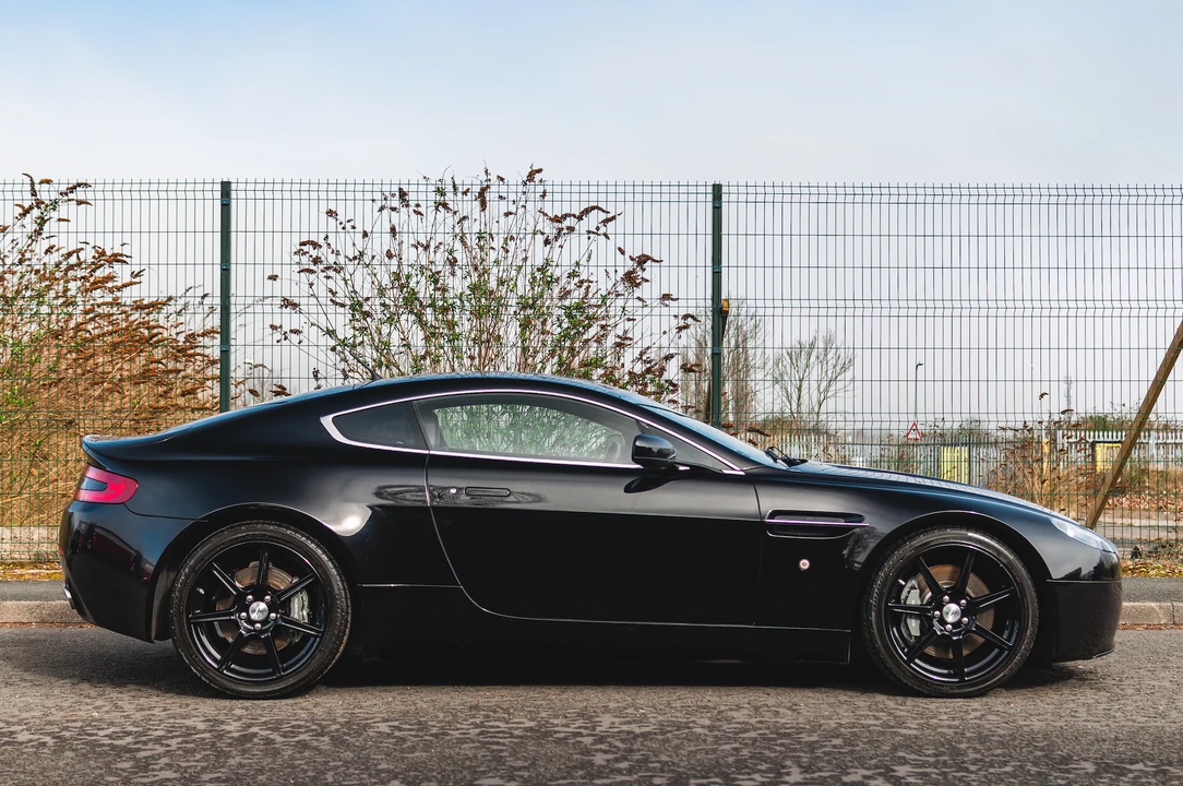 2006 Aston Martin V8 Vantage (2006-2017) - Image 8 of 31