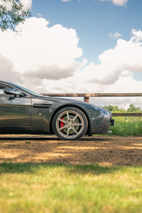 2006 Aston Martin V8 Vantage (2006-2017) - Image 29 of 31