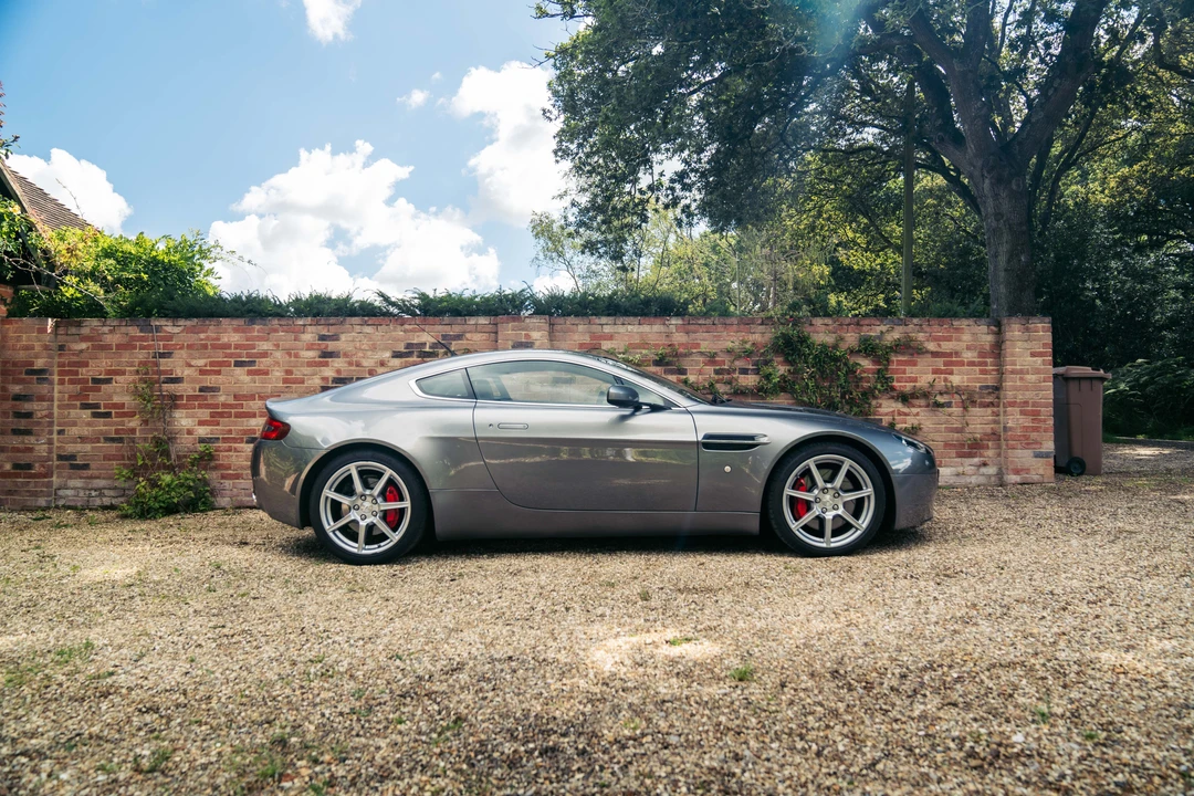 2006 Aston Martin V8 Vantage (2006-2017) - Image 9 of 31