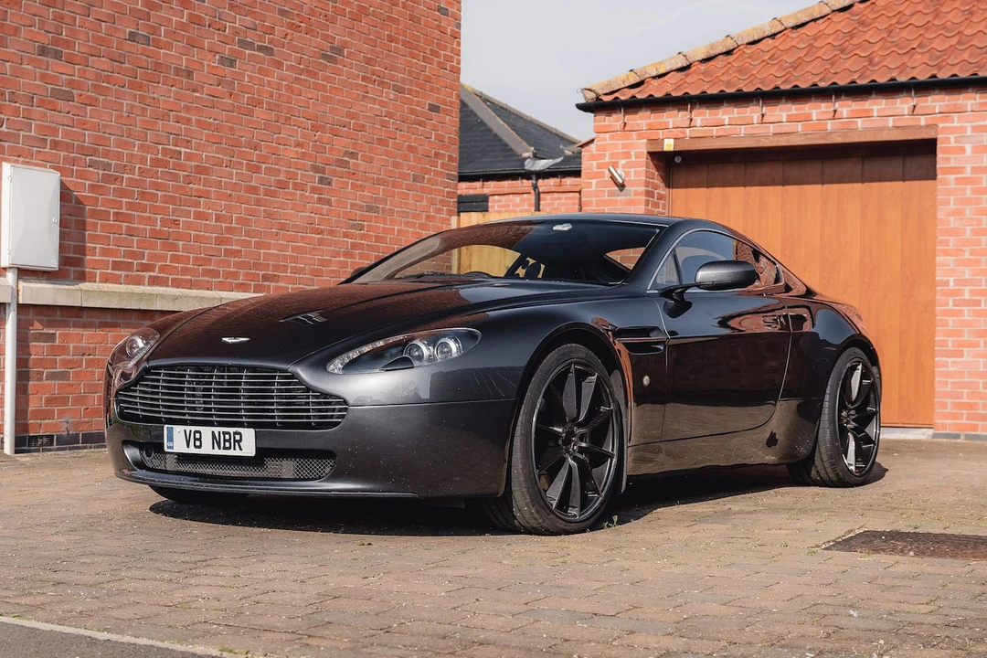 2006 Aston Martin V8 Vantage (2006-2017) - Image 2 of 31