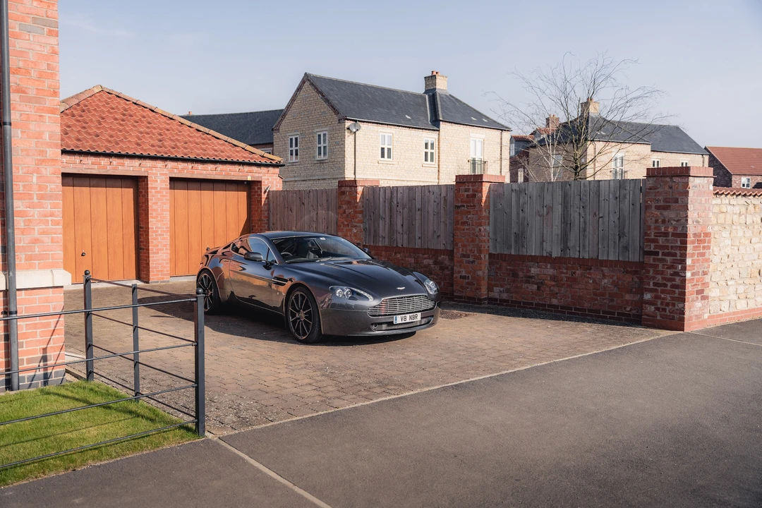 2006 Aston Martin V8 Vantage (2006-2017) - Image 17 of 31