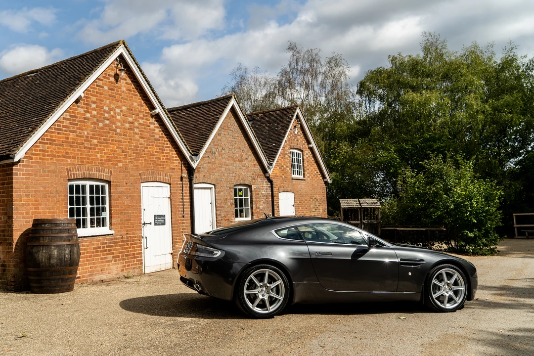 2006 Aston Martin V8 Vantage (2006-2017) - Image 6 of 31