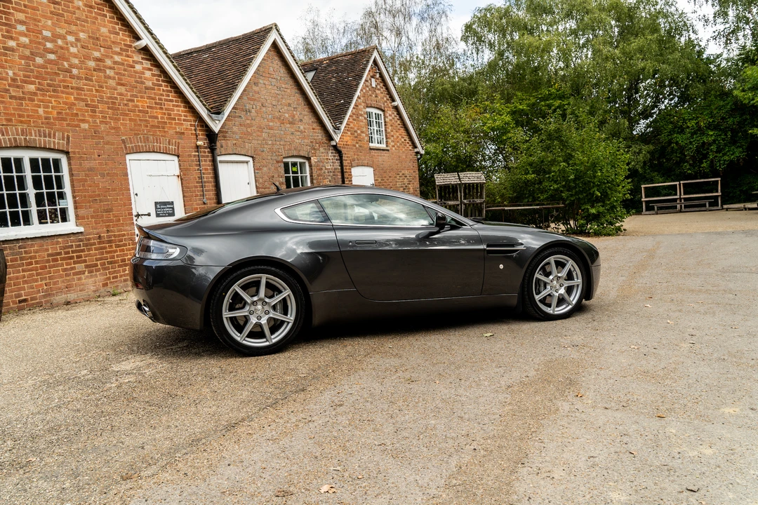 2006 Aston Martin V8 Vantage (2006-2017) - Image 18 of 31