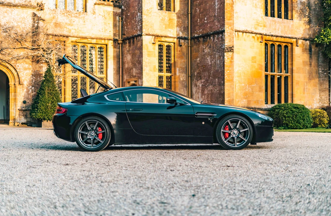 2006 Aston Martin V8 Vantage (2006-2017) - Image 5 of 31