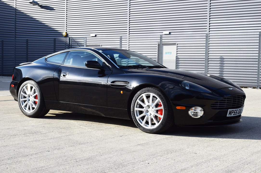 2006 Aston Martin Vanquish 1st Gen - Image 11 of 31