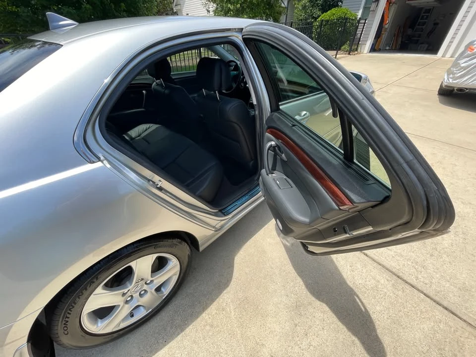 2006 Acura RL 2nd Gen - Image 19 of 20