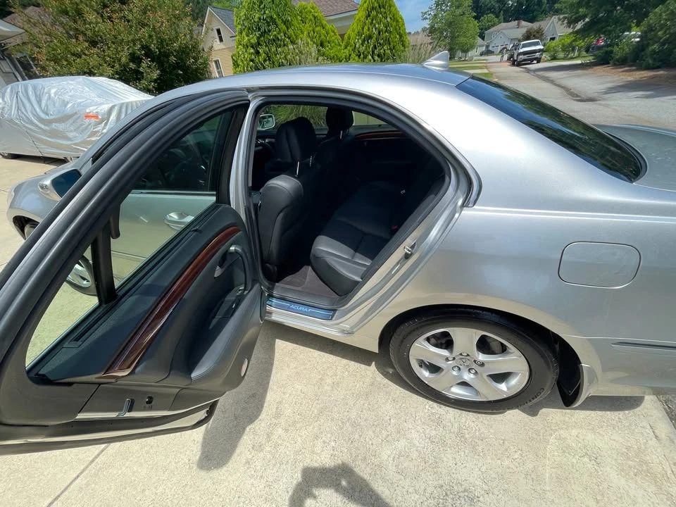 2006 Acura RL 2nd Gen - Image 14 of 20
