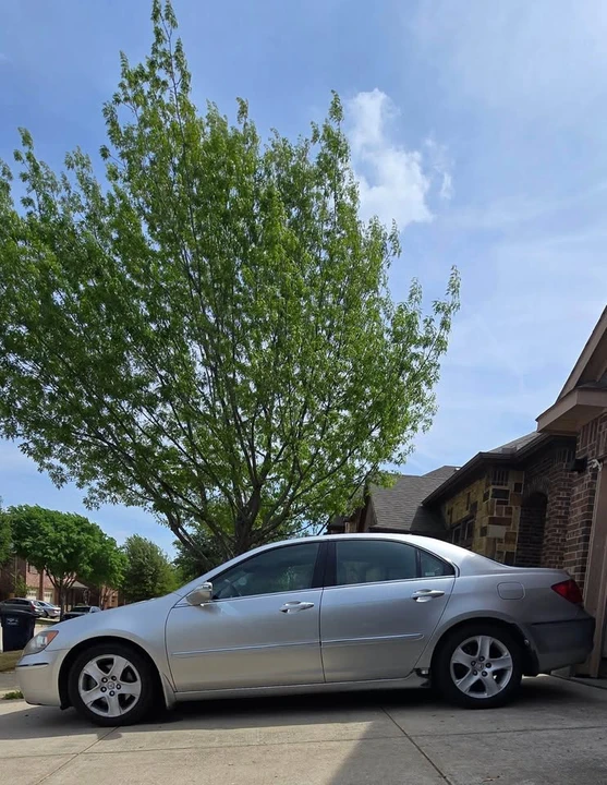 2006 Acura RL 2nd Gen - Image 6 of 10