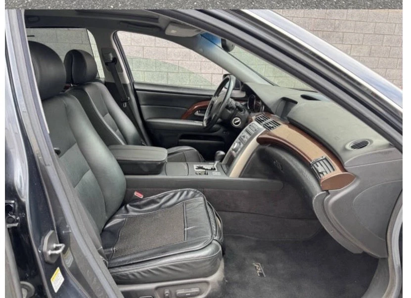 2006 Acura RL 2nd Gen - Image 11 of 19