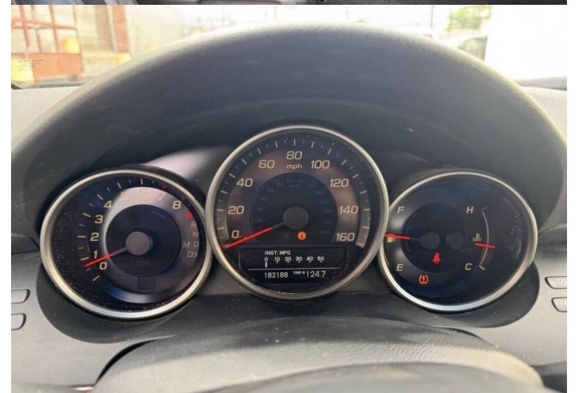 2006 Acura RL 2nd Gen - Image 10 of 19