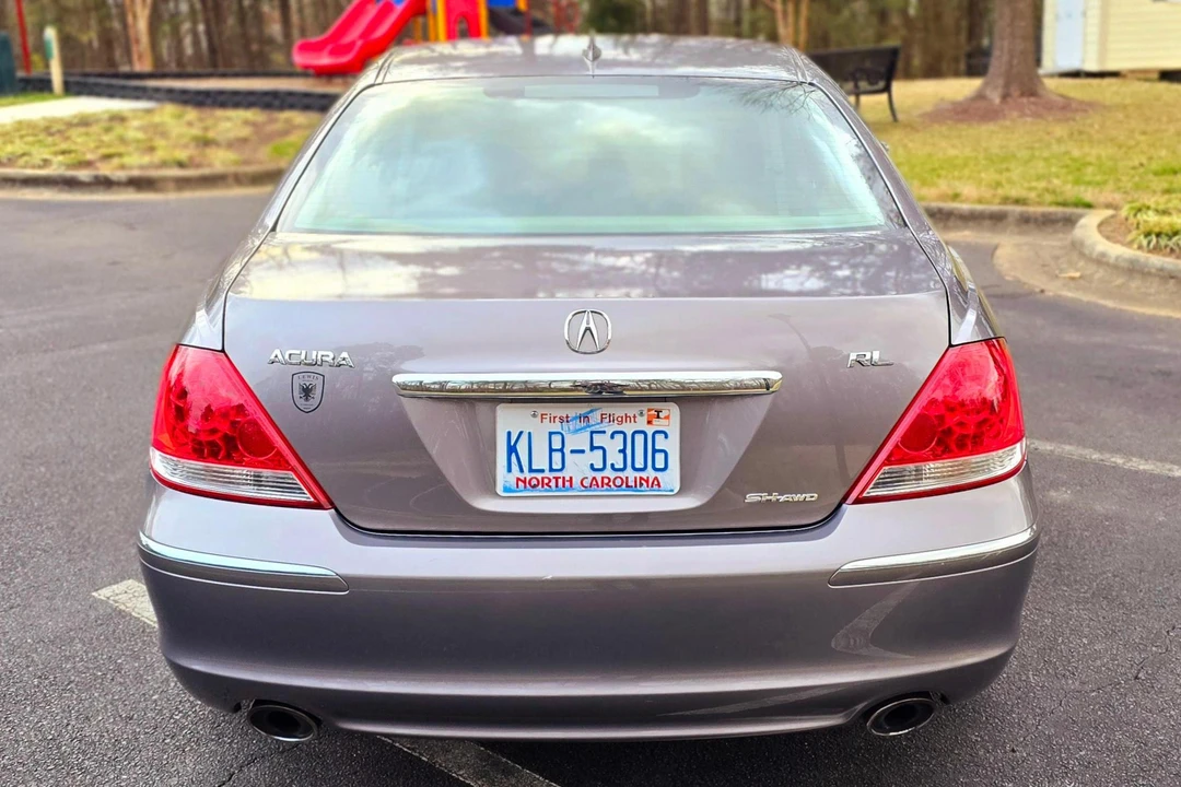 2006 Acura RL 2nd Gen - Image 5 of 31