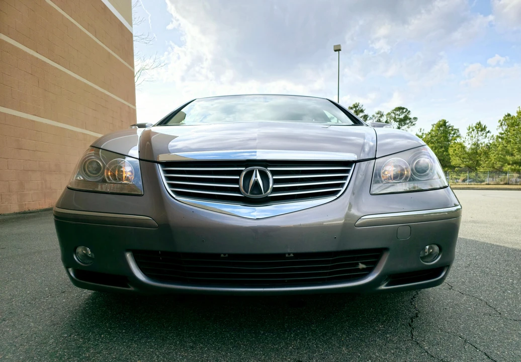 2006 Acura RL 2nd Gen - Image 6 of 31