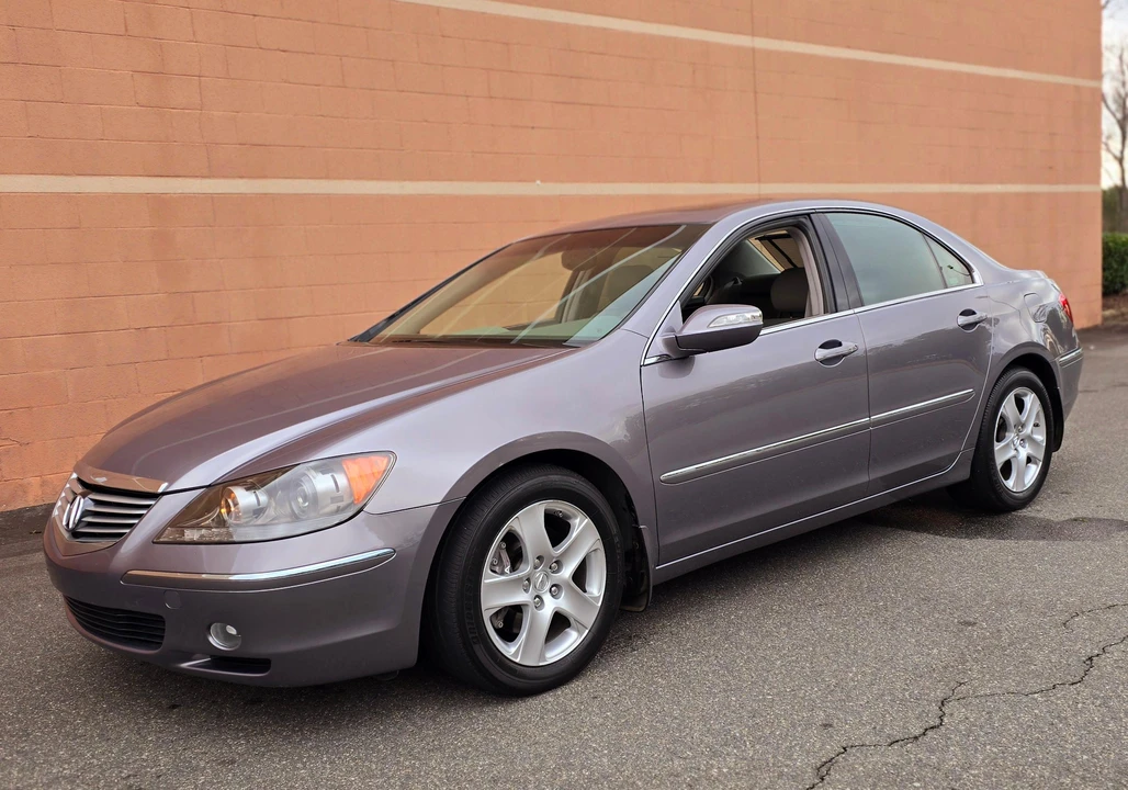 2006 Acura RL 2nd Gen - Image 11 of 31