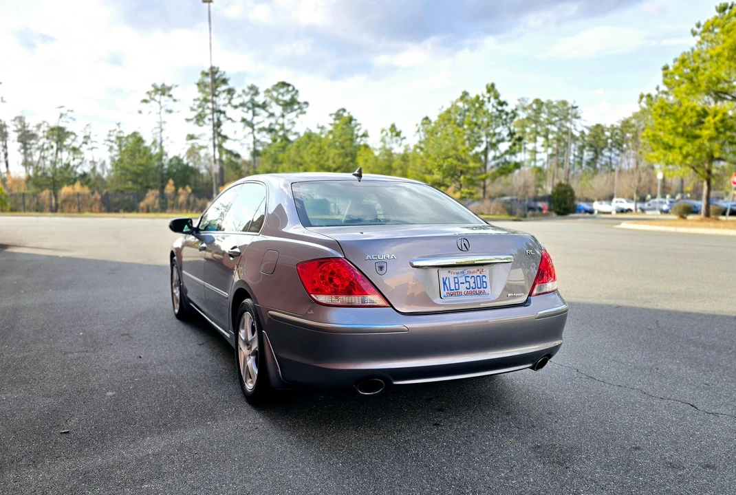 2006 Acura RL 2nd Gen - Image 16 of 31