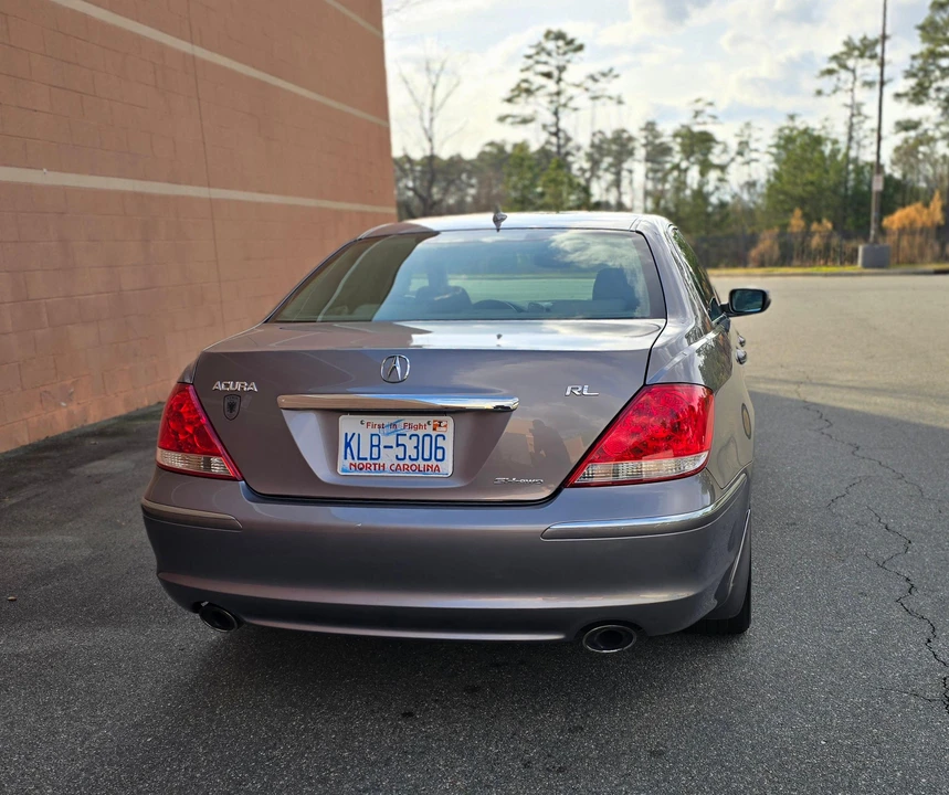 2006 Acura RL 2nd Gen - Image 20 of 31
