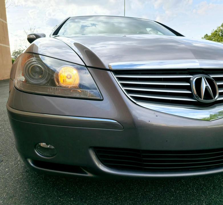 2006 Acura RL 2nd Gen - Image 29 of 31