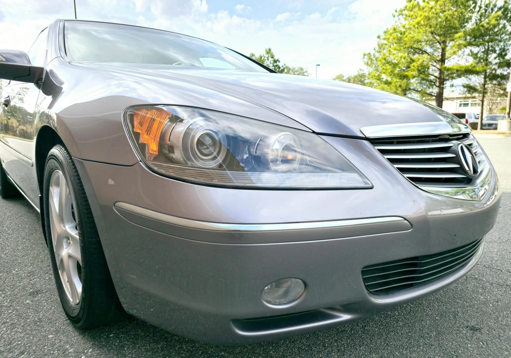 2006 Acura RL 2nd Gen - Image 28 of 31