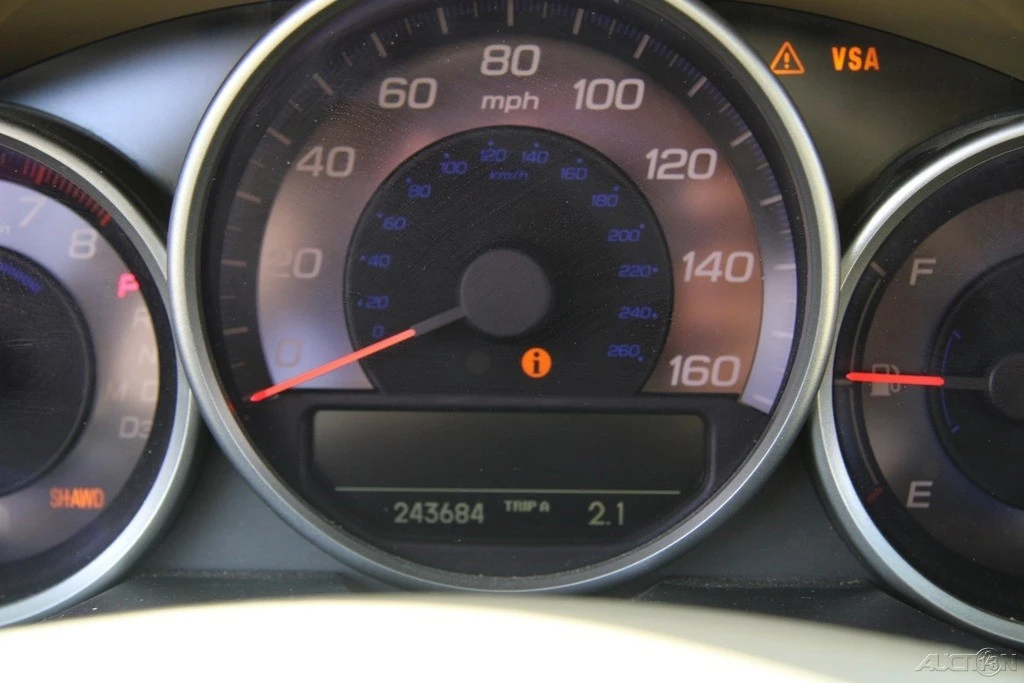 2006 Acura RL 2nd Gen - Image 18 of 24