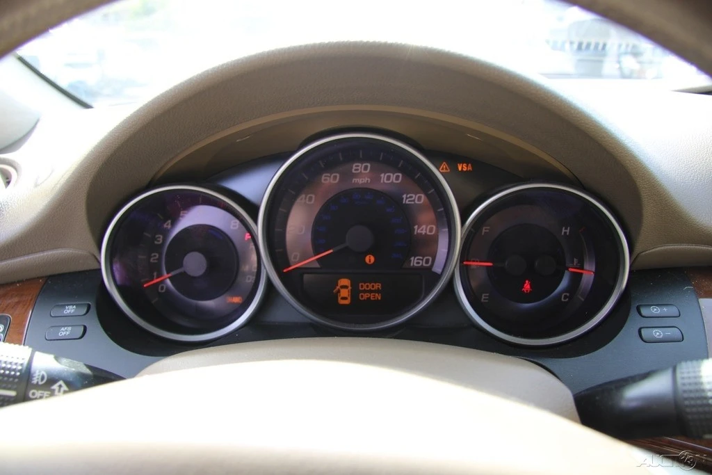 2006 Acura RL 2nd Gen - Image 17 of 24