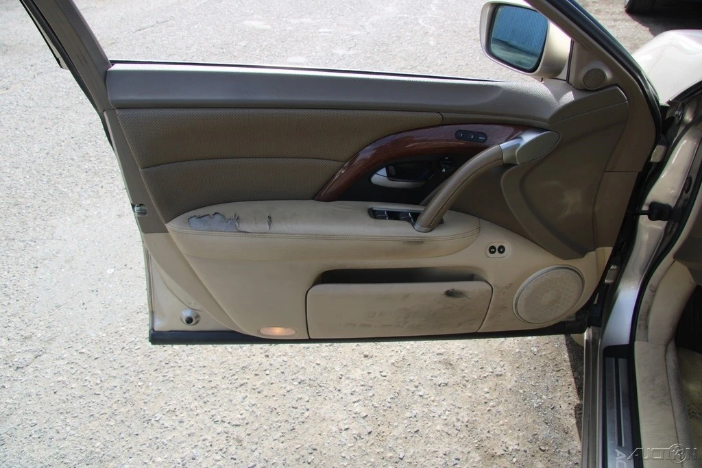 2006 Acura RL 2nd Gen - Image 14 of 24