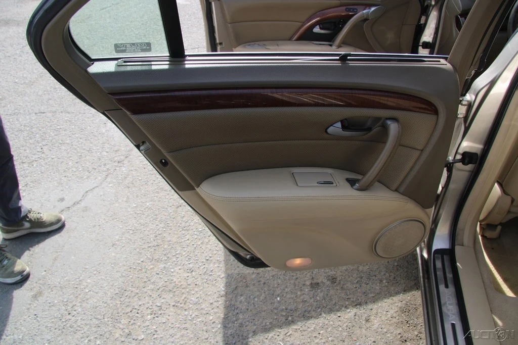 2006 Acura RL 2nd Gen - Image 23 of 24