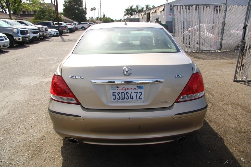 2006 Acura RL 2nd Gen - Image 6 of 24