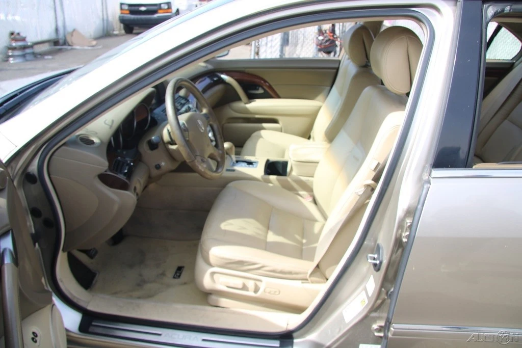 2006 Acura RL 2nd Gen - Image 15 of 24