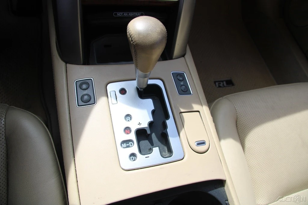 2006 Acura RL 2nd Gen - Image 22 of 24
