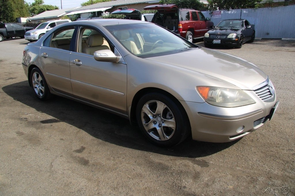 2006 Acura RL 2nd Gen - Image 9 of 24