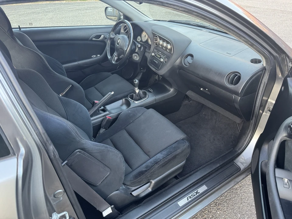 2006 Acura RSX - Image 11 of 17