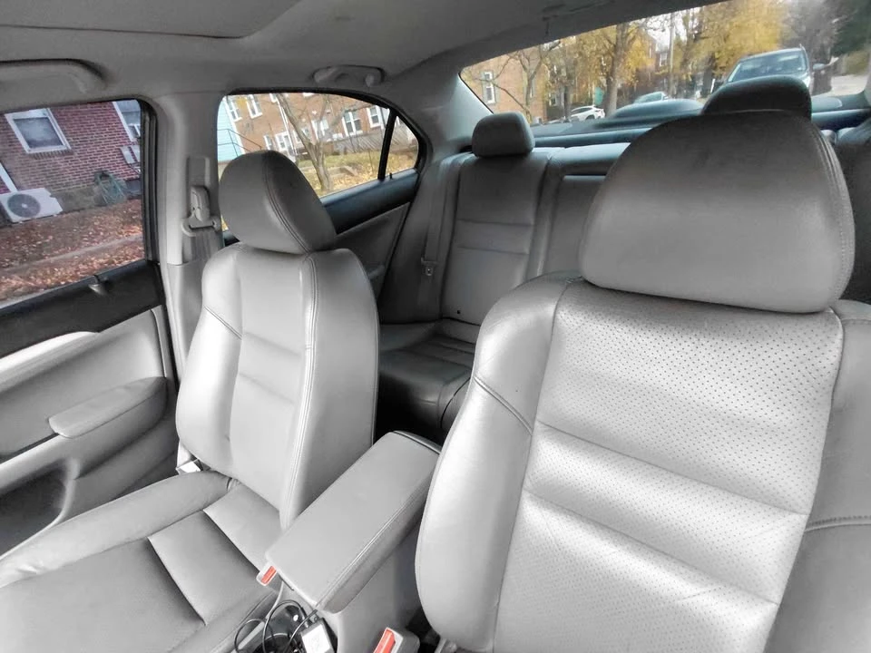 2006 Acura TL 3rd Gen - Image 6 of 10