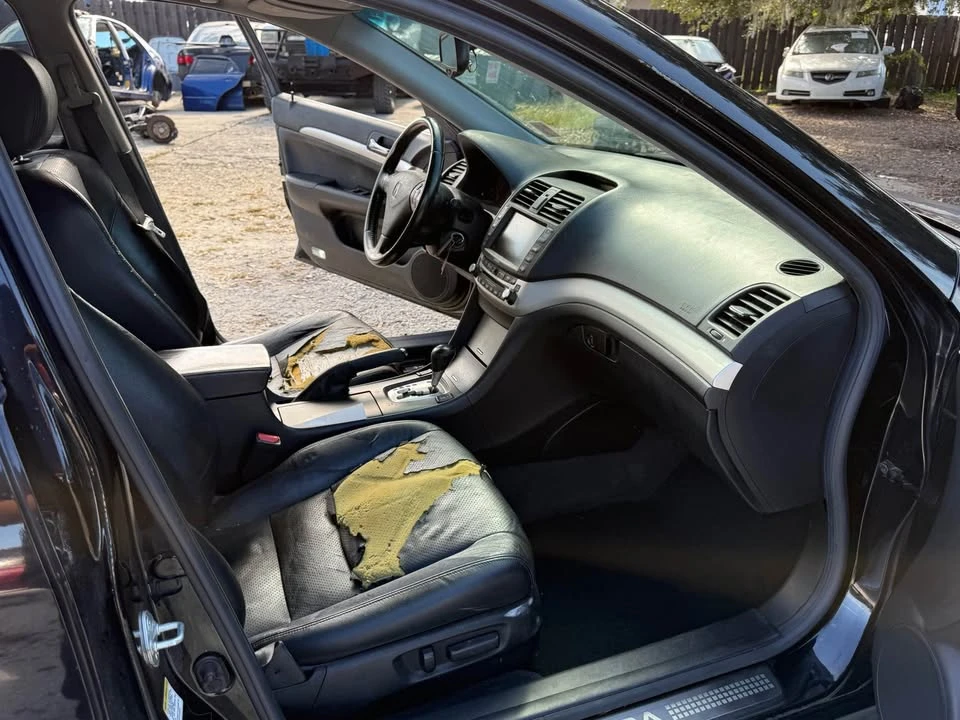 2006 Acura TSX 1st Gen - Image 16 of 17