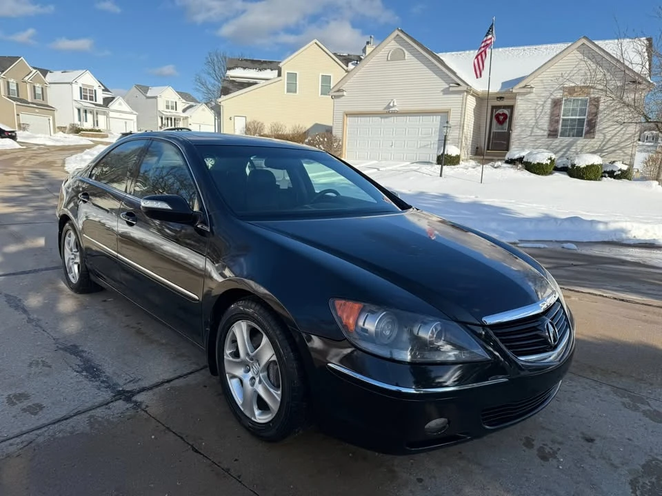 2006 Acura RL 2nd Gen - Image 2 of 9